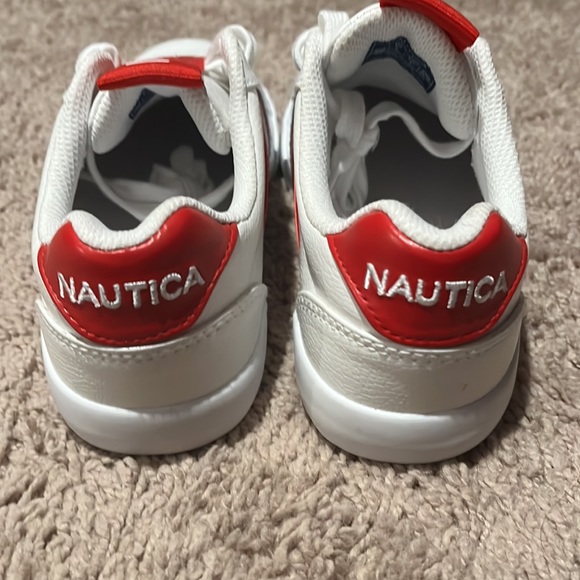 Nautica sneakers in size 6 (women) Brand New and never worn. - Picture 2 of 3